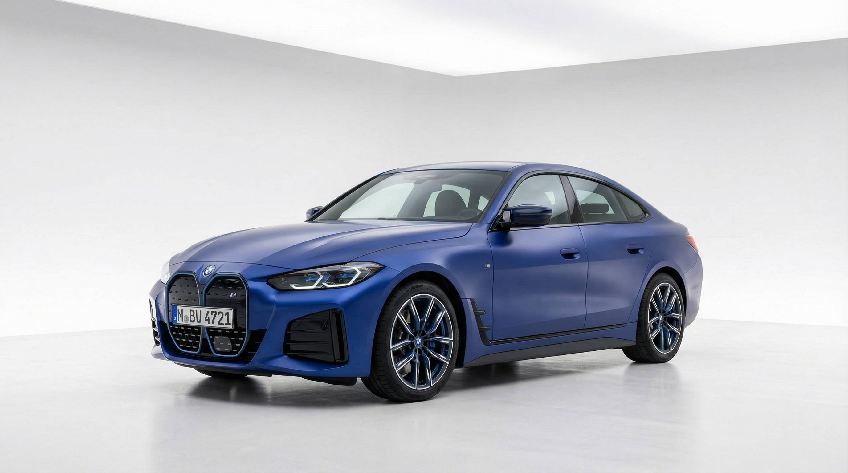 BMW i4 - Electric Gran Coupe